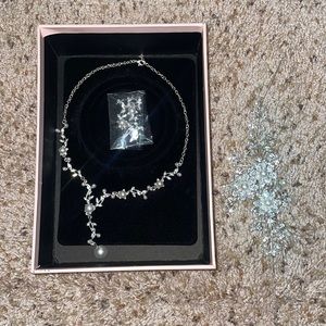 PEARL NECKLACE, EARRINGS, AND HAIR INSERT SET